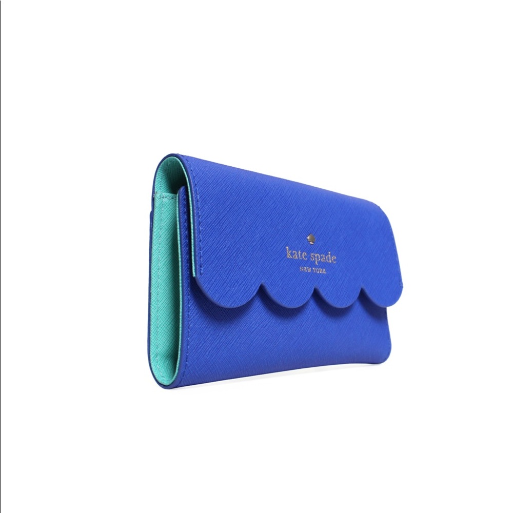 New in packaging Kate spade scallop wallet